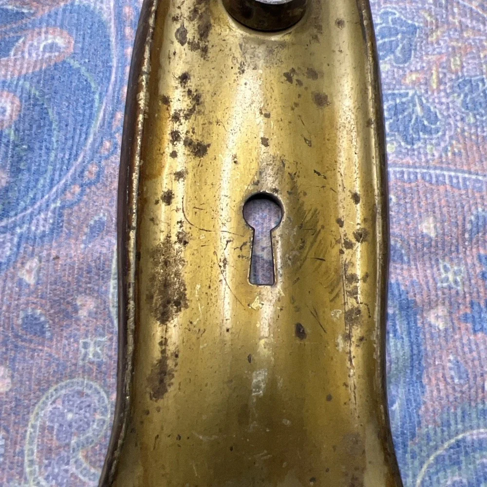 Set Of 2 Antique Victorian Brass Door Knob Backplates Keyhole Cast - Picture 4 of 10